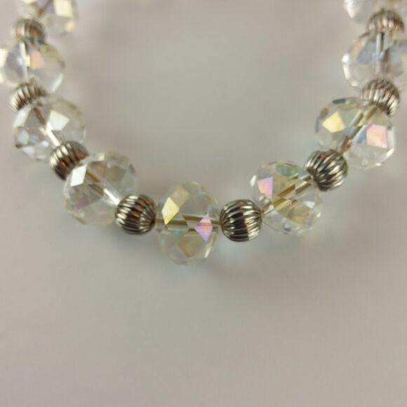 (3/$20) silvertone beaded and faux Pearl bracelets - Picture 3 of 10